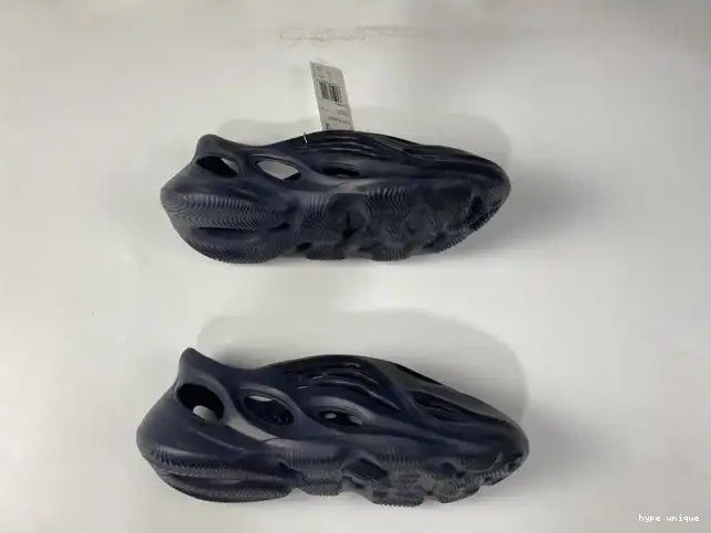 hype RNNR Adidas Mineral Blue GV7903 Yeezy Foam 0515